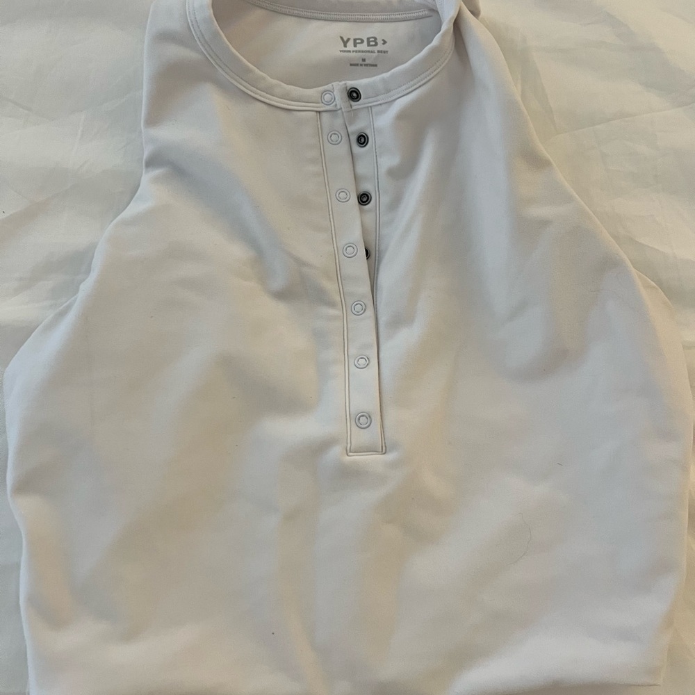 White YPB (Abercrombie) workout top. M.